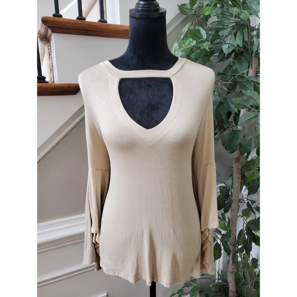 Entro Womens Beige Rayon Long Bell Sleeve Keyhole Neck Top Blouse Size Small - Picture 10 of 10